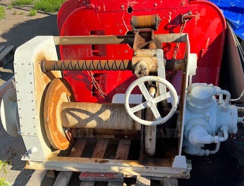 2 pcs Solit winches with Bauer Nilsen 5 C Motor - picture 1